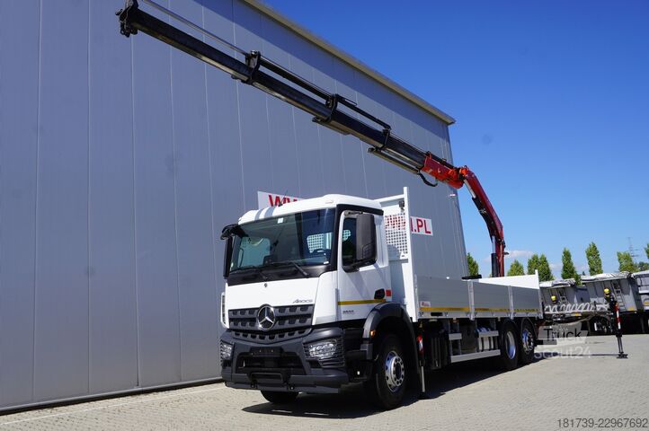 Plattform med kran Mercedes-Benz Arocs 2536 6x2 / 200 tho.km / Fassi F195