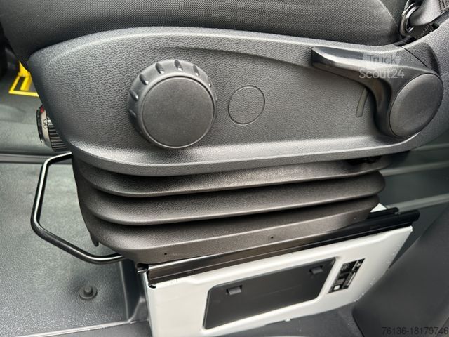 Αστικό λεωφορείο MERCEDES-BENZ eSprinter Linienbus Rollstuhl 15+10 Niederflur