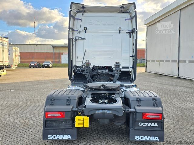 Standard SZM SCANIA R 460 Highline SUPER *FULL AIR*LED*2x Tanks