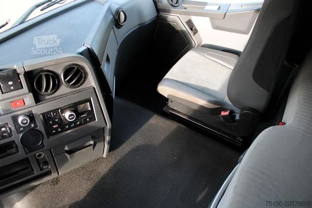 Standard tractor unit RENAULT T 460 Comfort RETARDER 2 x Tank Nr.: 707