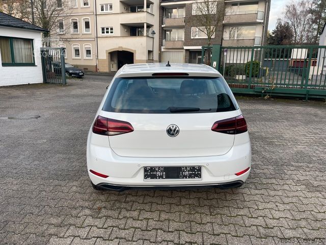 Bestelwagen VOLKSWAGEN Golf 1.0 TSI DSG Comfort.*Klima*Navi*Alcantara