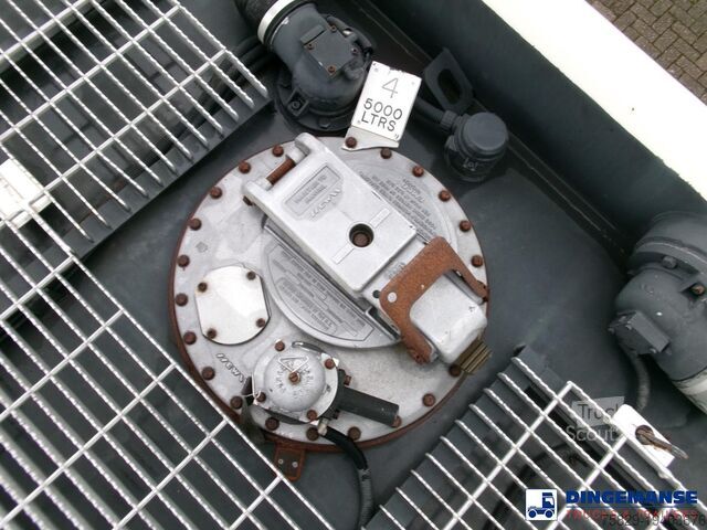 Tanker Volvo FL 240 4x2 RHD fuel tank 13 m3 / 4 comp