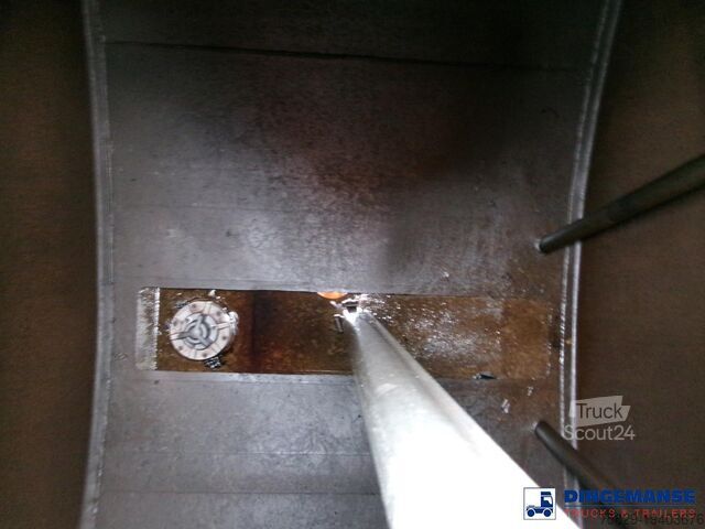 Tanker Volvo FL 240 4x2 RHD fuel tank 13 m3 / 4 comp