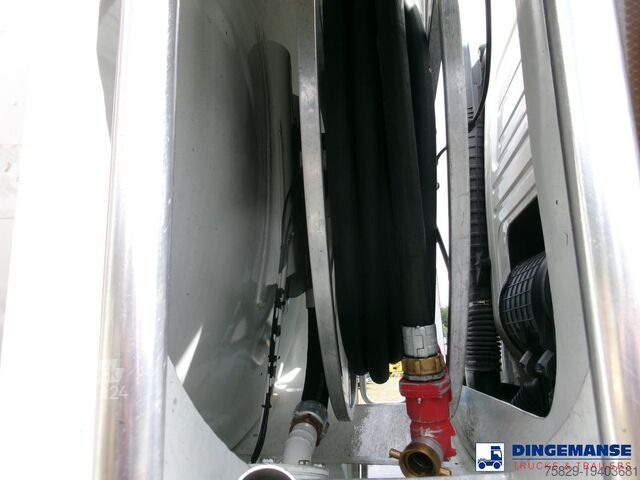 Танкер Volvo FM 380 6X2 fuel tank 20.6 m3 / 4 comp