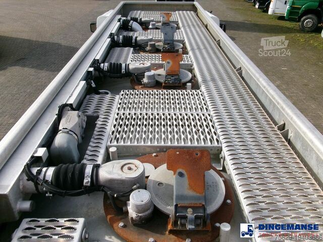 شاحنة صهريج Volvo FE 280 4X2 fuel tank 13.6 m3 / 4 comp / ADR 07...