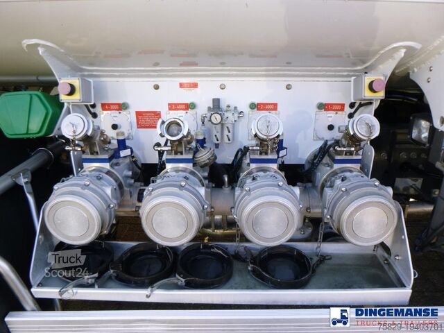 Camion-citerne Renault Premium 270 dxi 4x2 fuel tank 13.3 m3 / 4 comp