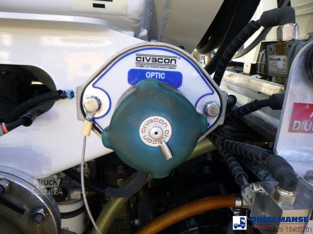 Camion-citerne Renault Premium 270 dxi 4x2 fuel tank 13.3 m3 / 4 comp