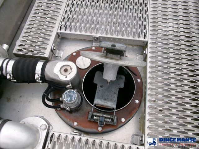 Camião-cisterna Renault Midlum 280 Dxi 4x2 fuel tank 11.3 m3 / 3 comp