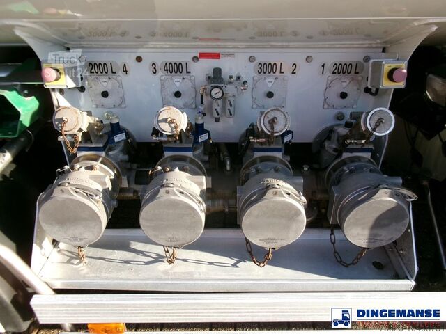 Camion-citerne Renault Midlum 270 4x2 fuel tank 11.5 m3 / 4 comp ADR 2...