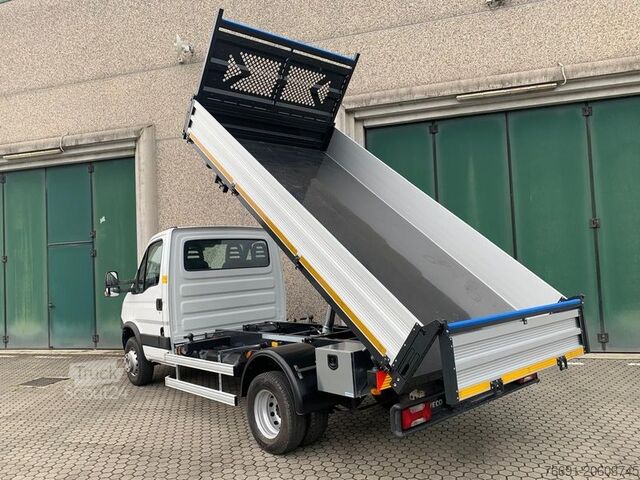Kippi pakettiauto Iveco Daily 60C150 Ribaltabile - Patente C -