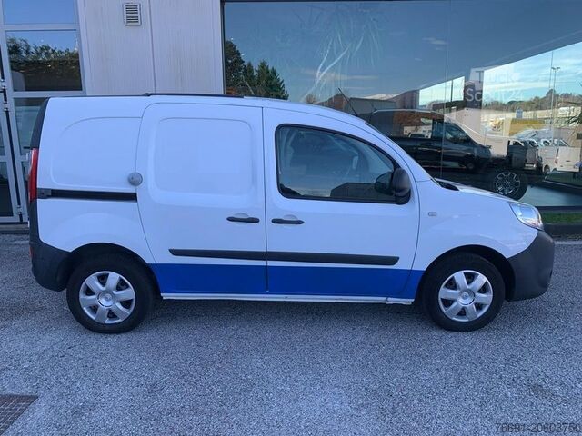 Fourgon tôlé Renault Kangoo Van  con Giraffone