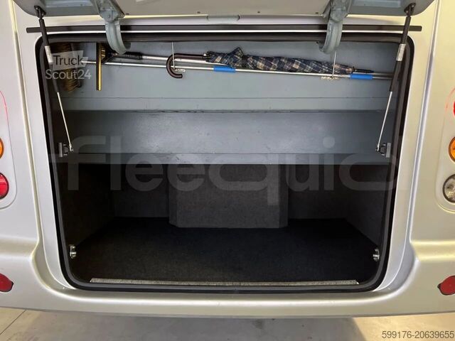 Transporte de pessoas Mercedes-Benz MB 818 S