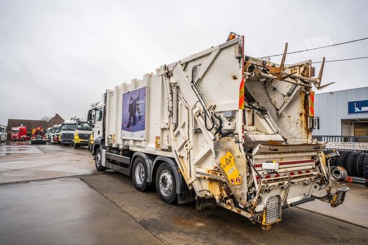 Vuilniswagen MAN TGS 26.320 BL - VDK PUSHER IIK