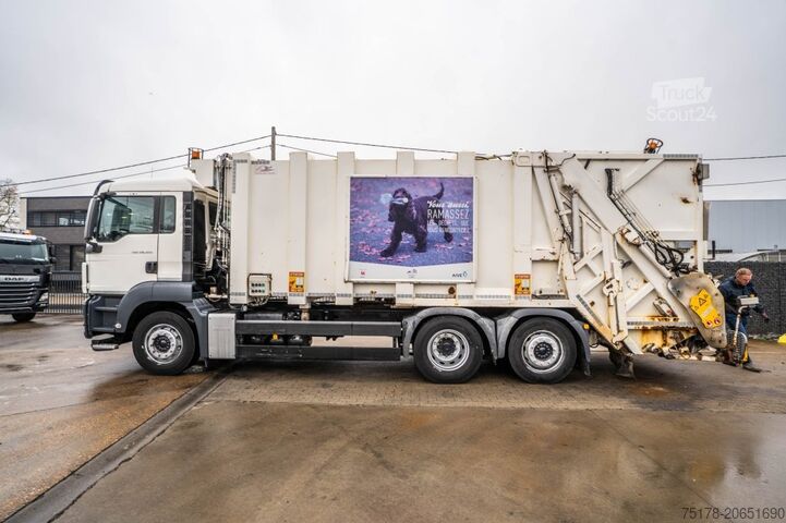 Vuilniswagen MAN TGS 26.320 BL - VDK PUSHER IIK