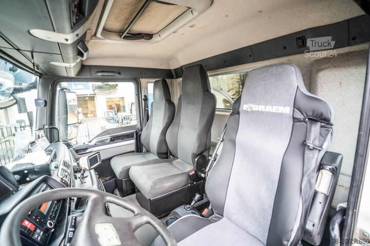 Vuilniswagen MAN TGS 26.320 BL - VDK PUSHER IIK