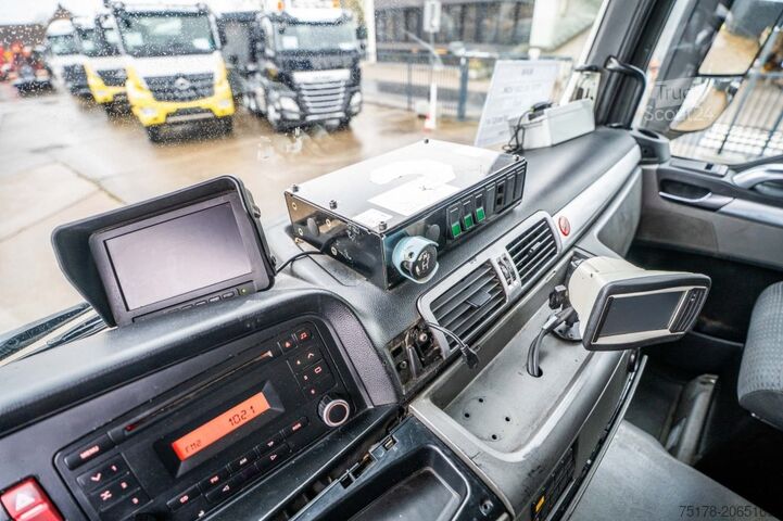 Vuilniswagen MAN TGS 26.320 BL - VDK PUSHER IIK