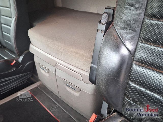 Holztransporter LKW Scania R 580 B6x4NB+Epsilon M12 Z