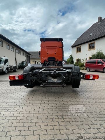 Sunkvežimio važiuoklė MERCEDES-BENZ Actros 2548 6x2 Fahrgestell Lenk-/Liftachse/LUFT