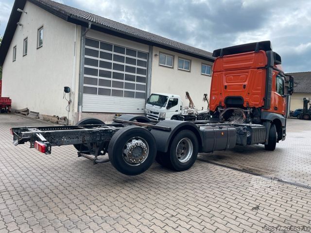 Sunkvežimio važiuoklė MERCEDES-BENZ Actros 2548 6x2 Fahrgestell Lenk-/Liftachse/LUFT