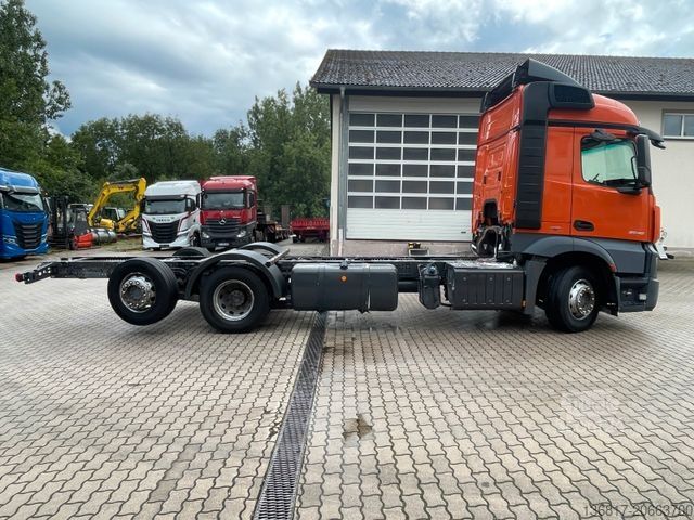 Sunkvežimio važiuoklė MERCEDES-BENZ Actros 2548 6x2 Fahrgestell Lenk-/Liftachse/LUFT