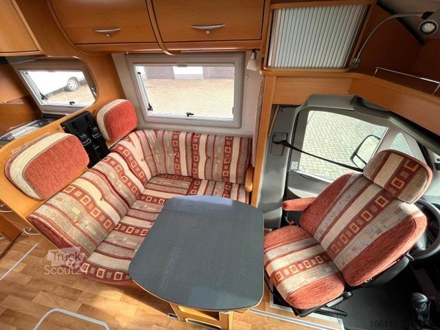 Halvintegrert bobil FRANKIA T 6800 BD - Festbett - Klima - Solar -