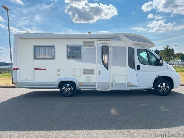 Ημιενσωματωμένο αυτοκινούμενο τροχόσπιτο ELNAGH Prince 580 L - Queensbett - - Solar