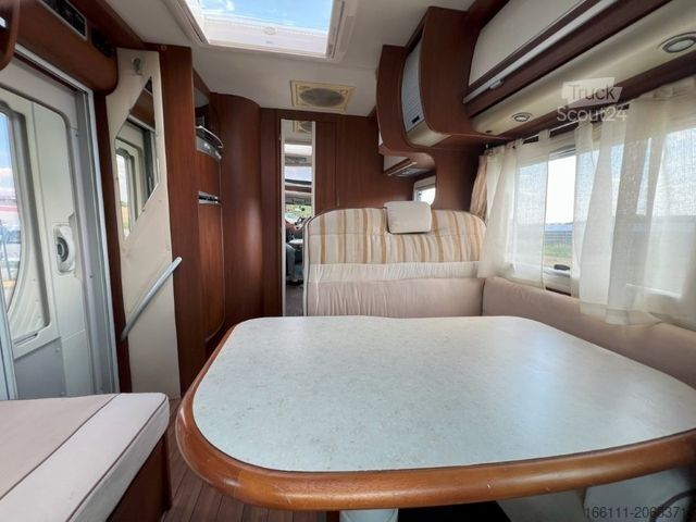 Halvintegrert bobil ELNAGH Prince 580 L - Queensbett - - Solar