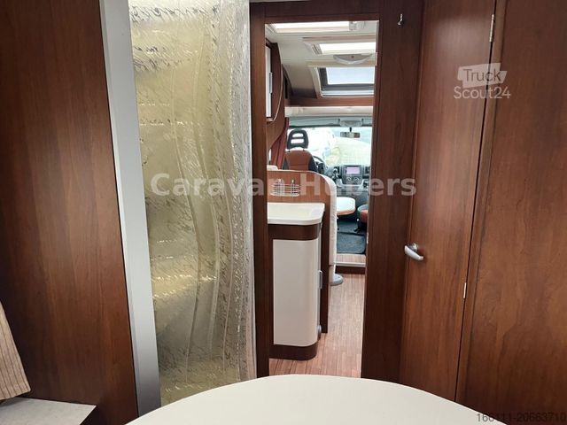 Ημιενσωματωμένο αυτοκινούμενο τροχόσπιτο ELNAGH Prince 580 L - Queensbett - - Solar