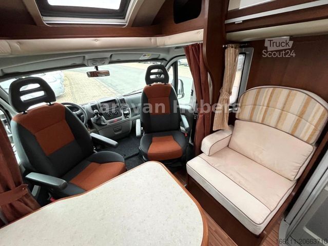 Ημιενσωματωμένο αυτοκινούμενο τροχόσπιτο ELNAGH Prince 580 L - Queensbett - - Solar