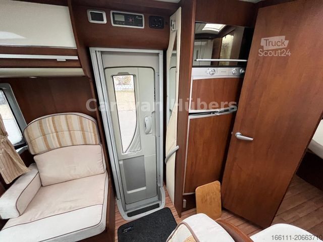 Ημιενσωματωμένο αυτοκινούμενο τροχόσπιτο ELNAGH Prince 580 L - Queensbett - - Solar