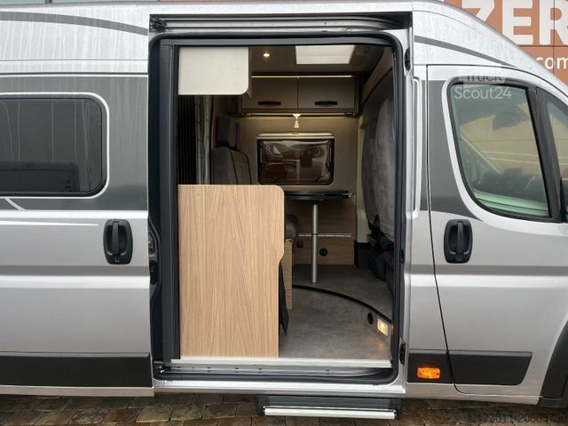 Camper van PÖSSL Roadcruiser Citroen 180PS Automat