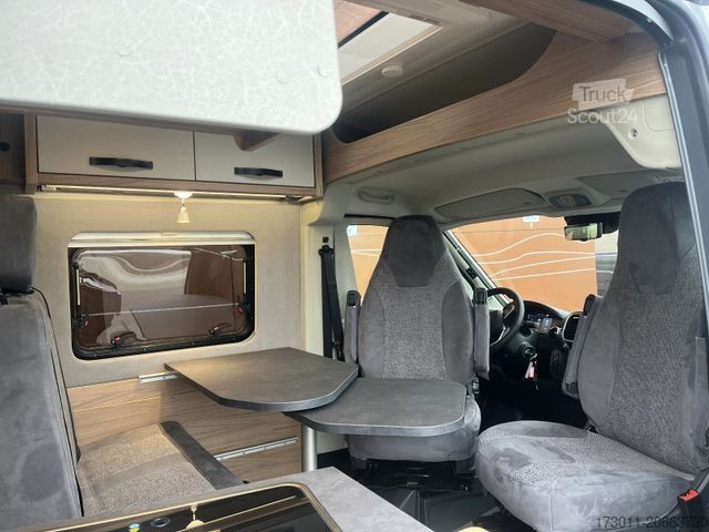 Camper van PÖSSL Roadcruiser Citroen 180PS Automat