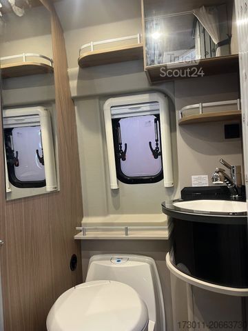 Camper van PÖSSL Roadcruiser Citroen 180PS Automat