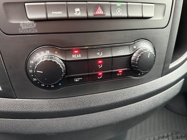 Minibus MERCEDES-BENZ Vito Tourer 114 CDI Automatik 9 Sitzer Klima LED
