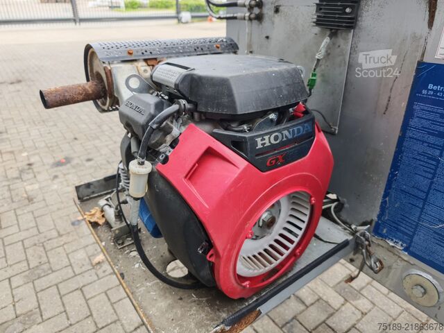 Terrenggående kran Böcker AHK 27/1200 Repair Object!