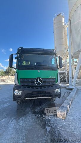 Autopompa per calcestruzzo Mercedes-Benz Arocs 3246