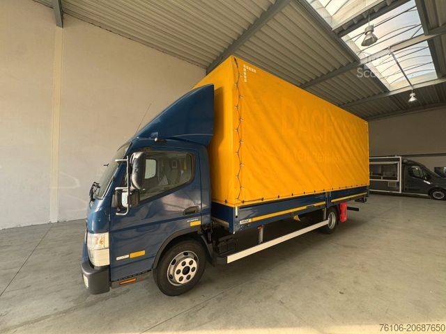 Dodávka s plachtovou bočnicou FUSO Canter 7C18 Pritsche Plane mit Ladebordwand