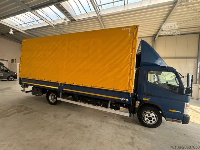 Dodávka s plachtovou bočnicou FUSO Canter 7C18 Pritsche Plane mit Ladebordwand