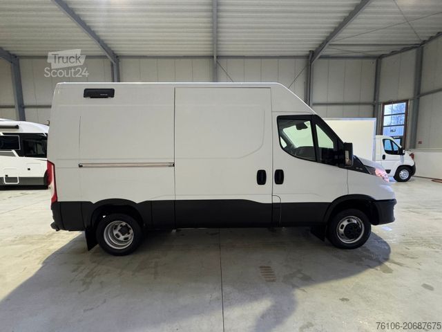Aukštas mikroautobusas IVECO Daily 50C18 Kastenwagen *Navi*Ahk**