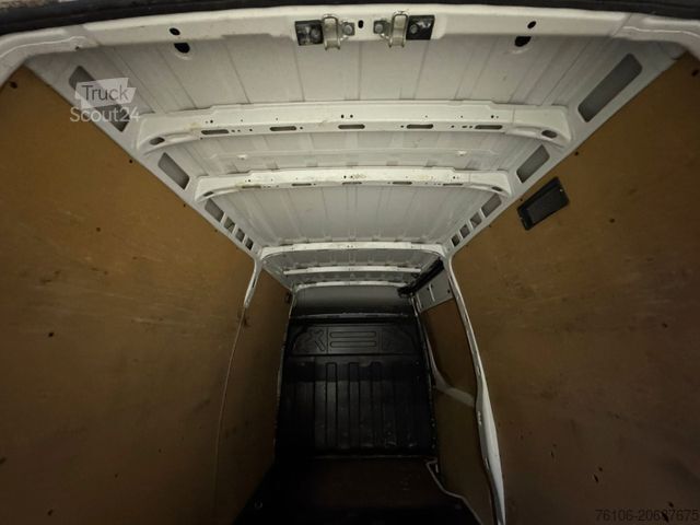 Fourgon surélevé IVECO Daily 50C18 Kastenwagen *Navi*Ahk**