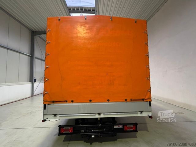 Dodávka s plachtovou bočnicou IVECO Daily 72C18 Pritsche Plane *Ahk*Kamera*Navi*