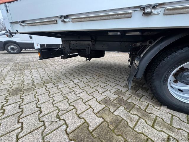 Dodávka s plachtovou bočnicou IVECO Daily 72C18 Pritsche Plane *Ahk*Kamera*Navi*