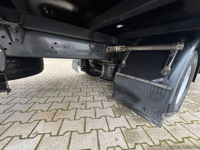 Dodávka s plachtovou bočnicou IVECO Daily 72C18 Pritsche Plane *Ahk*Kamera*Navi*