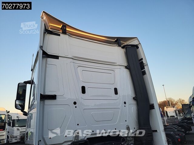 Standard tractor Mercedes Actros 1851 Actros 4X2 BigSpace 2x Tanks