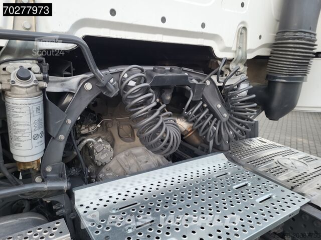 Standard tractor Mercedes Actros 1851 Actros 4X2 BigSpace 2x Tanks