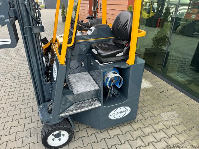 Four-way forklift Combilift CB3000// LPG // 2017 year /Toyota engine