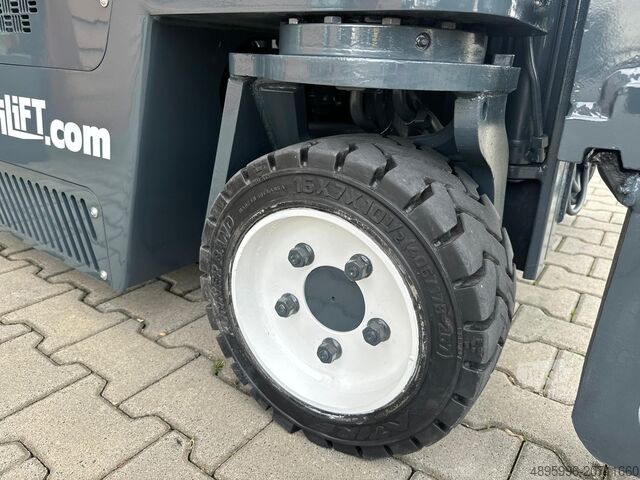 Four-way forklift Combilift CB3000// LPG // 2017 year /Toyota engine