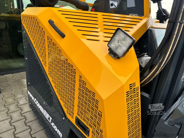 Four-way forklift Combilift CB3000// LPG // 2017 year /Toyota engine