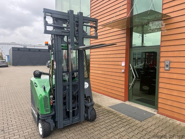 Four-way forklift Combilift CB3000// Diesel// Perfect / Only 5185 h