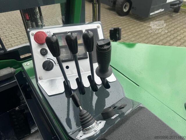 Four-way forklift Combilift CB3000// Diesel// Perfect / Only 5185 h